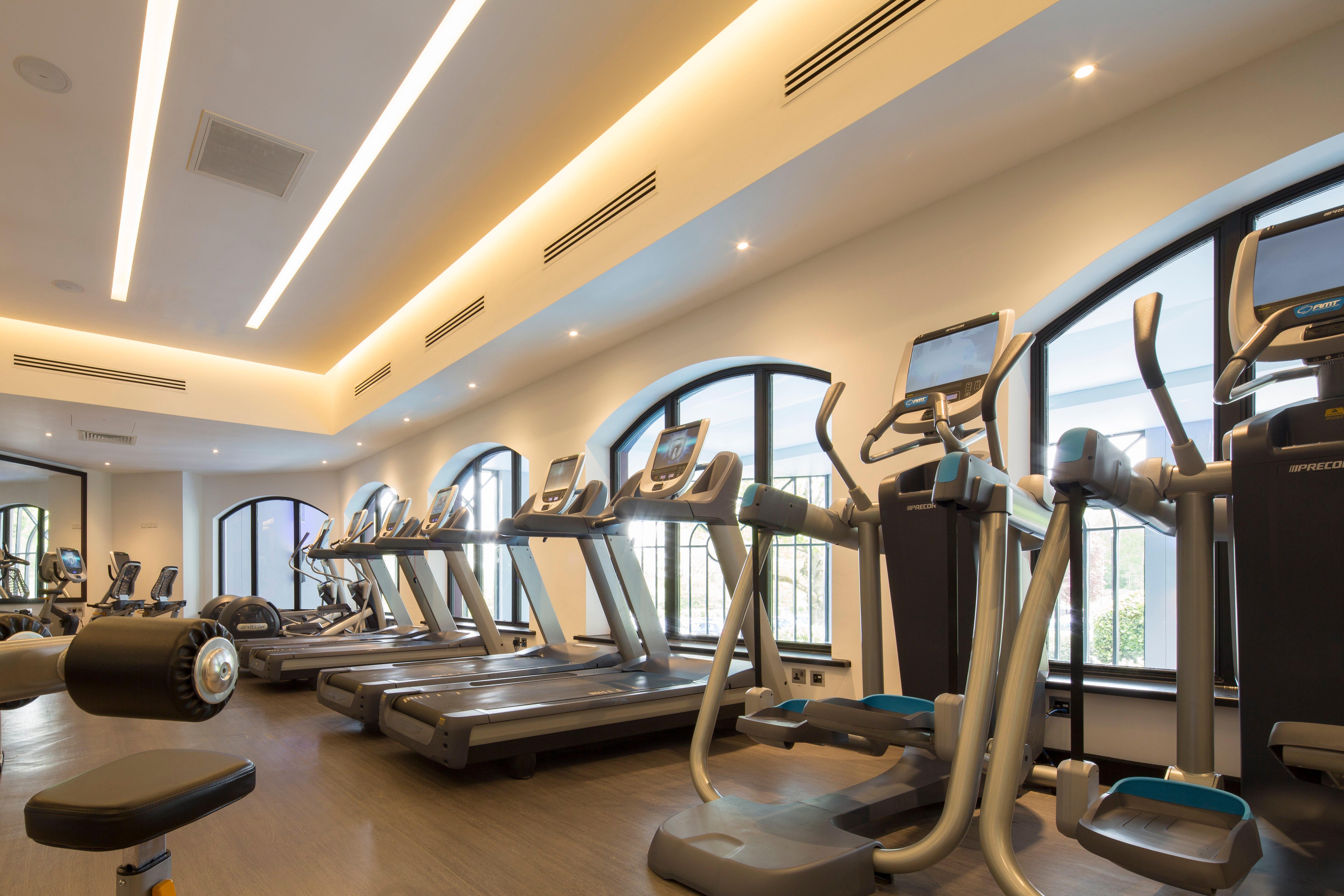 Crowne Plaza Gerrards Cross By Ihg Hotel Бекънсфийлд Екстериор снимка