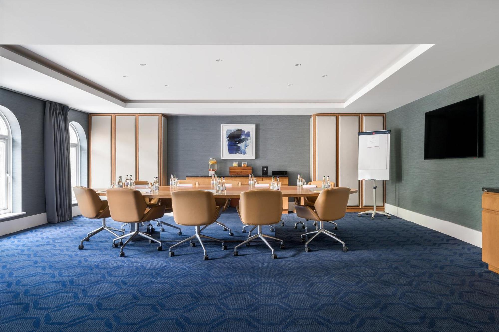 Crowne Plaza Gerrards Cross By Ihg Hotel Бекънсфийлд Екстериор снимка