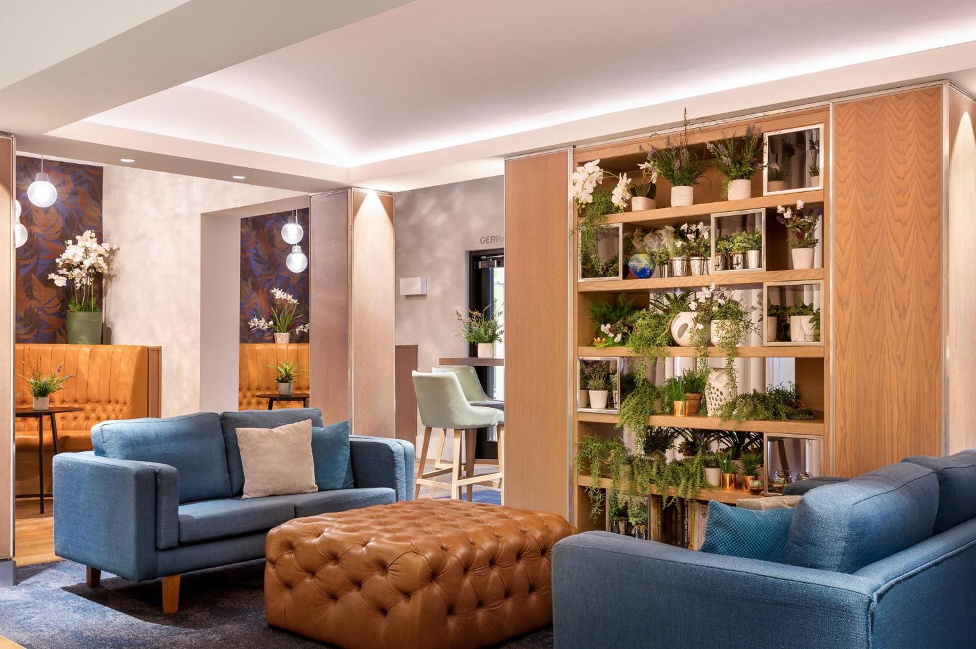 Crowne Plaza Gerrards Cross By Ihg Hotel Бекънсфийлд Екстериор снимка