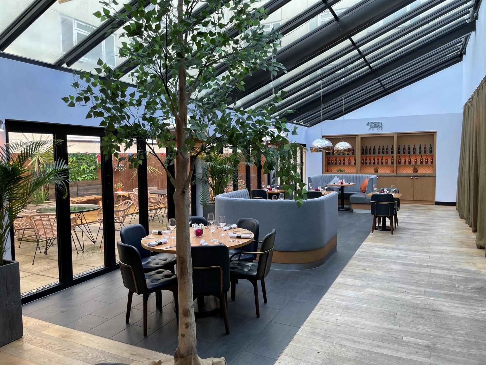 Crowne Plaza Gerrards Cross By Ihg Hotel Бекънсфийлд Екстериор снимка