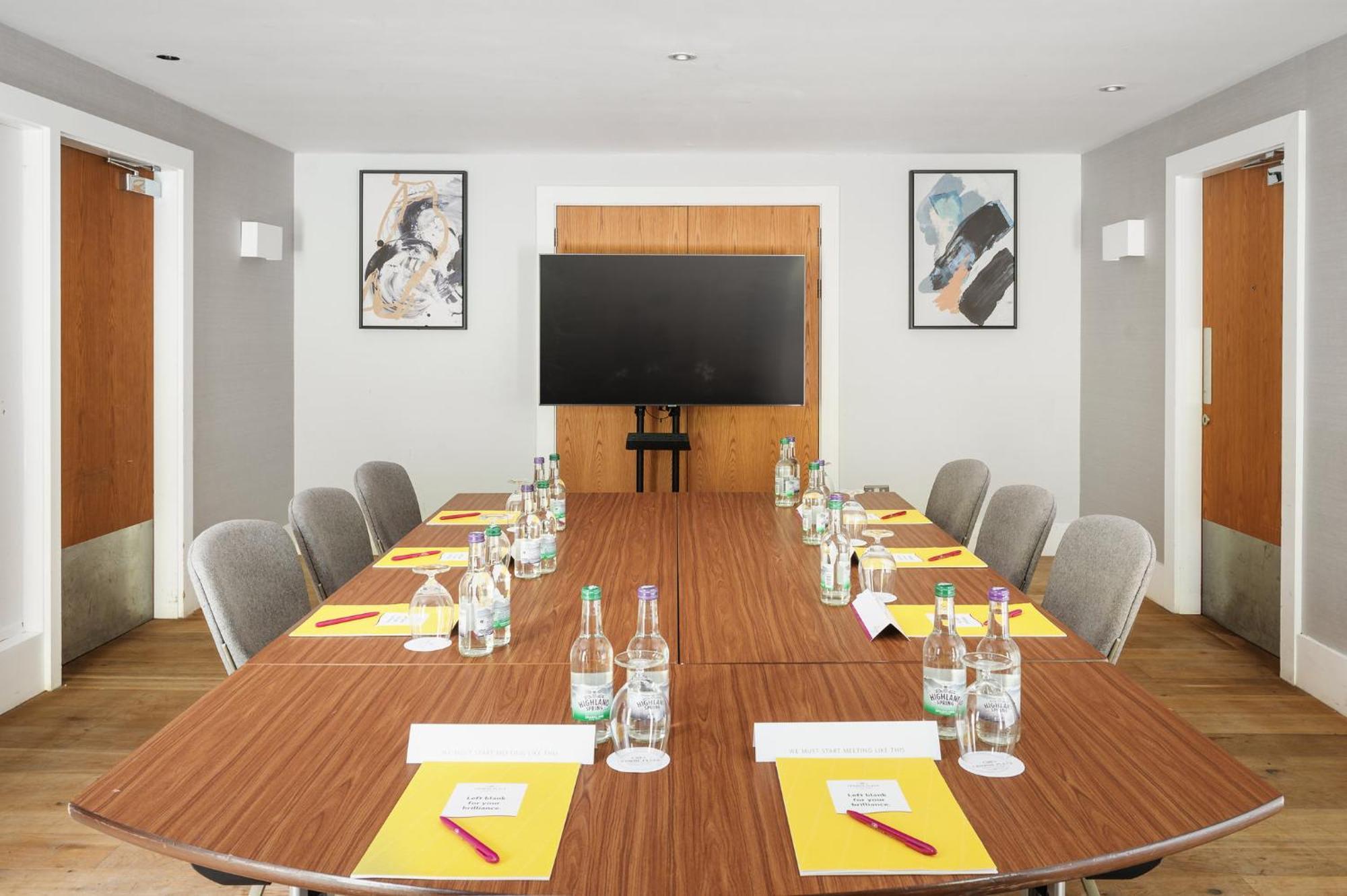 Crowne Plaza Gerrards Cross By Ihg Hotel Бекънсфийлд Екстериор снимка